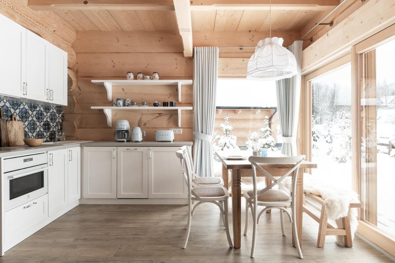 Sniezna Dolina - Sobiczkowa Bor Luxury Chalets コシチェリスコ エクステリア 写真